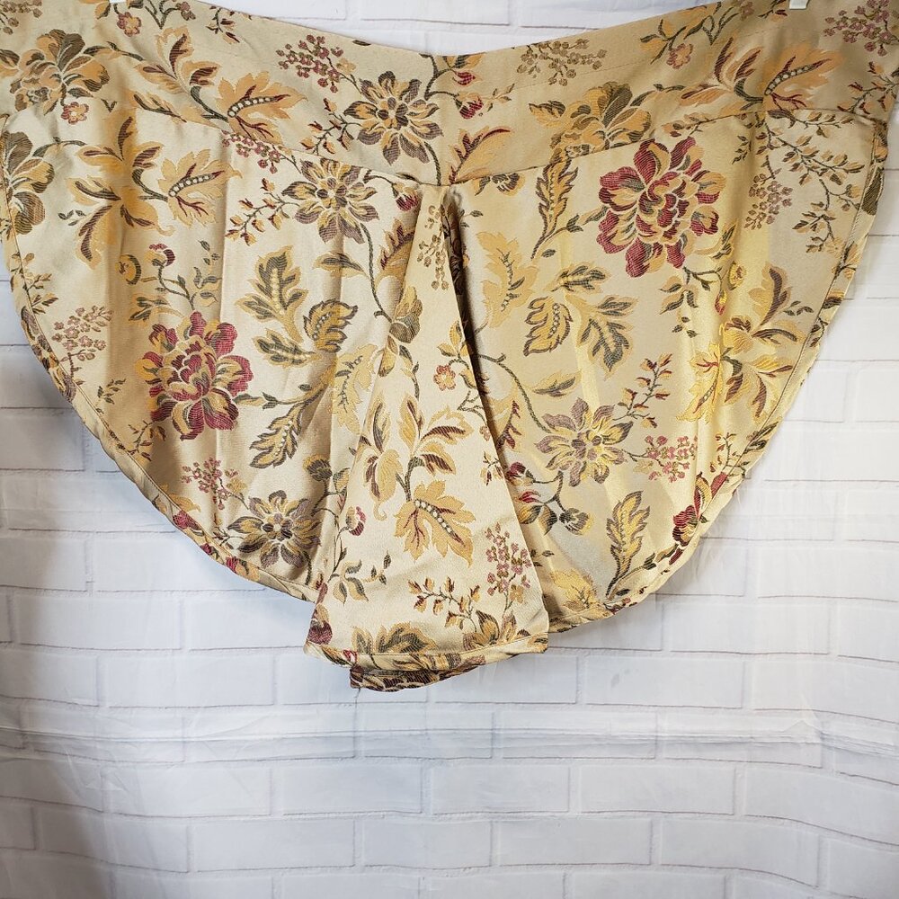 Beautiful Waverly Navarra Beige Green and Pink Floral Window Valance - Picture 3 of 7